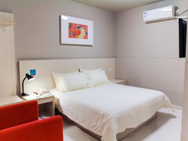 Jingjiang Inn Shanghai Minsheng Road Екстериор снимка