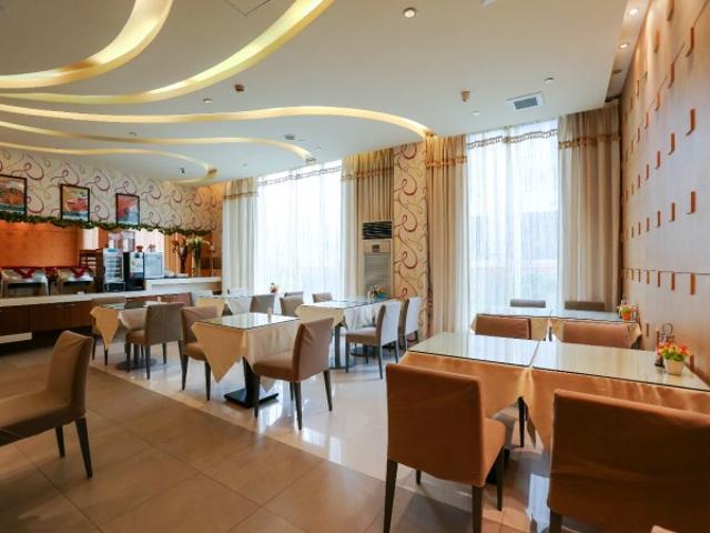 Jingjiang Inn Shanghai Minsheng Road Екстериор снимка