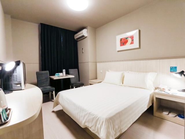 Jingjiang Inn Shanghai Minsheng Road Екстериор снимка