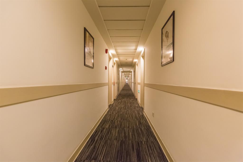 Jingjiang Inn Shanghai Minsheng Road Екстериор снимка